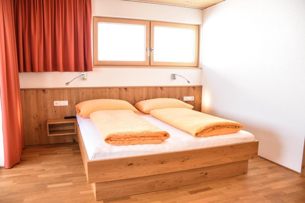 Haus Alpenblick Appartement Schröcken Buitenkant foto