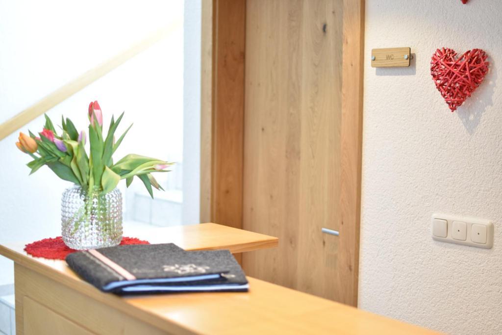 Haus Alpenblick Appartement Schröcken Buitenkant foto