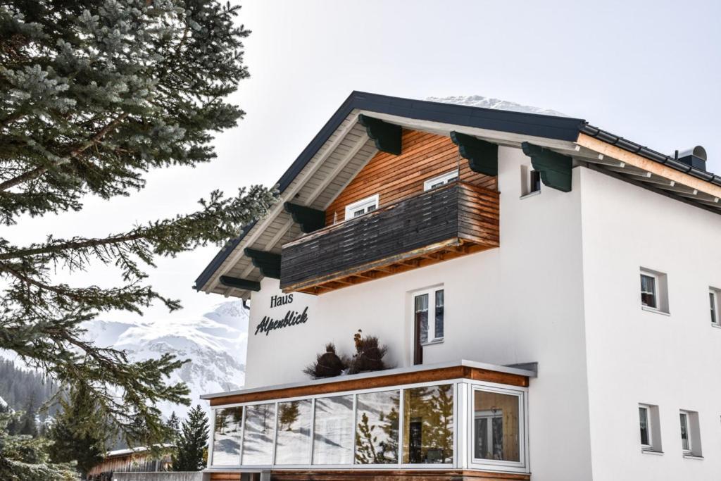 Haus Alpenblick Appartement Schröcken Buitenkant foto
