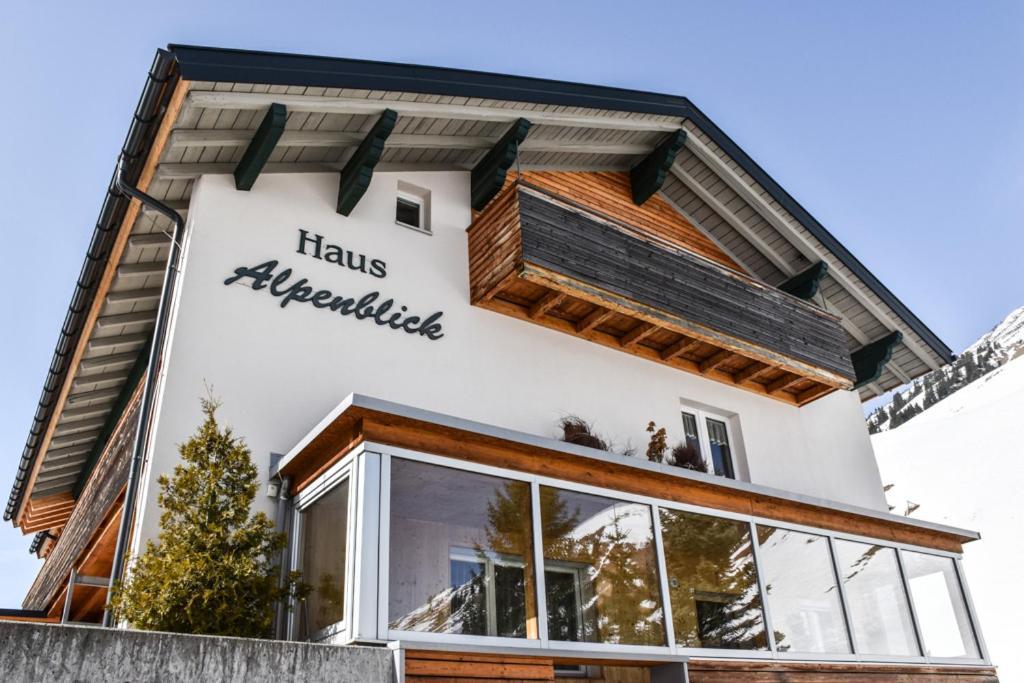 Haus Alpenblick Appartement Schröcken Buitenkant foto